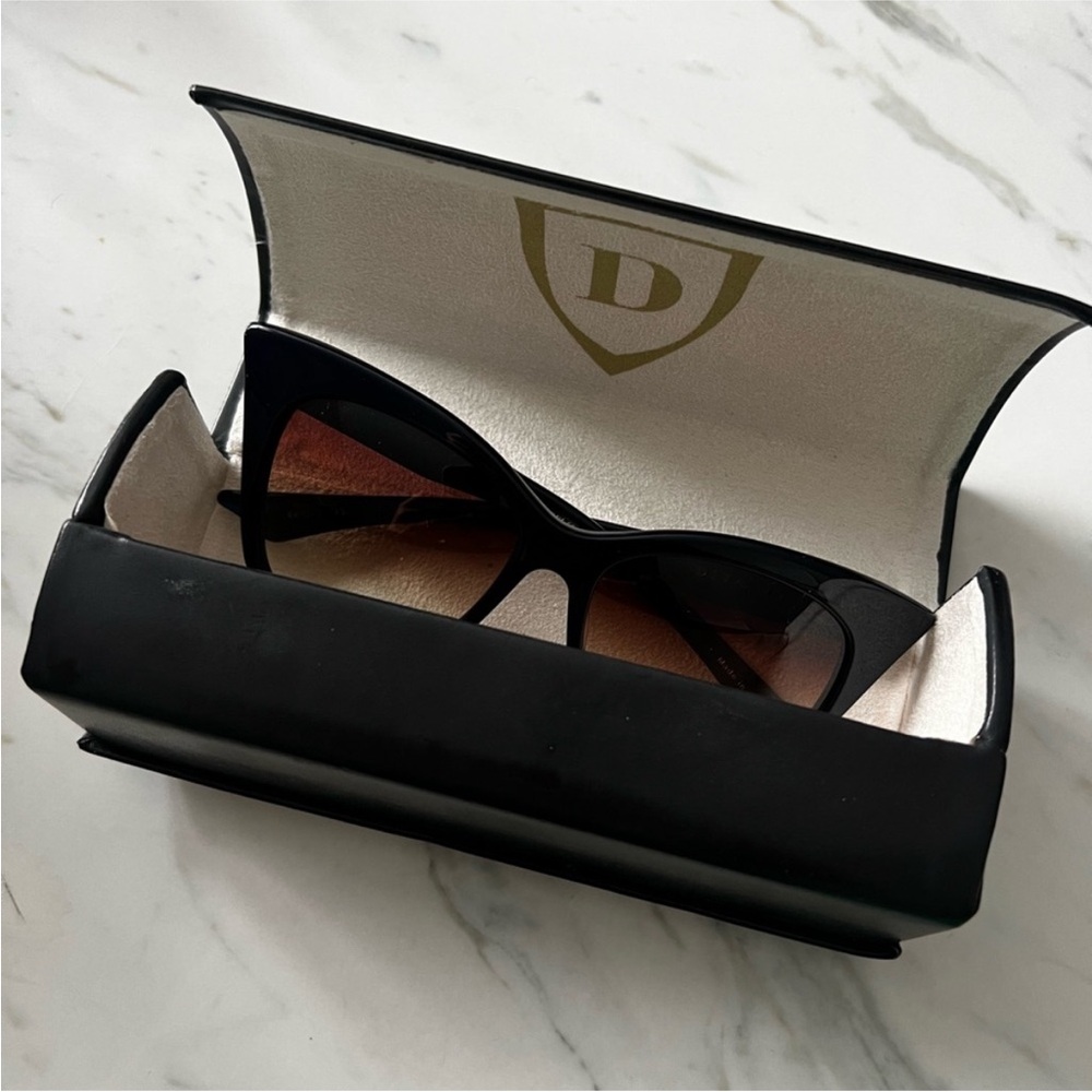 Dita Magnifique Cat Eye Sunglasses ๐ถ๏ธโจ - Picture 7 of 7